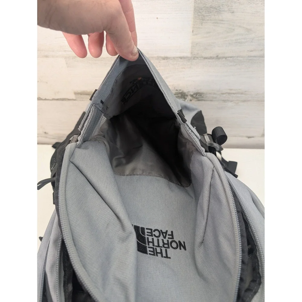 The North Face Dyno Backpack Gray‎ Black School Laptop Daypack